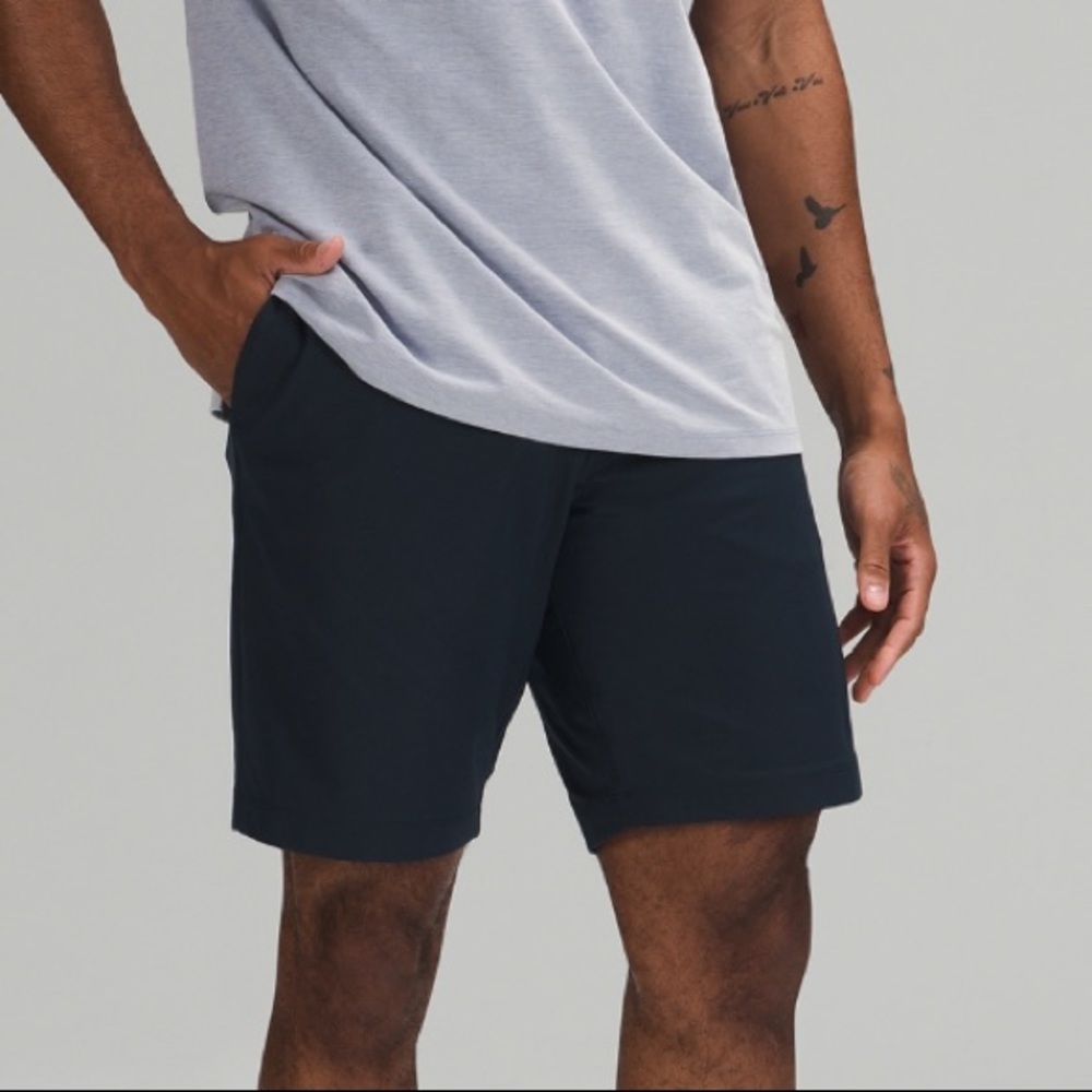 Lululemon Men’s Shorts 9 in